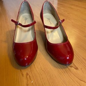 Vintage Mariana by Golc Red 3” Heels